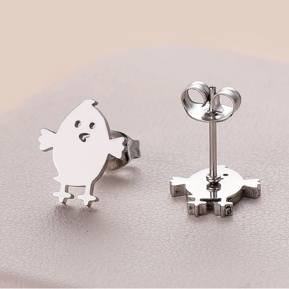Adorable Chick Silver Toned Easter Stud Earrings - Picture 2 of 2